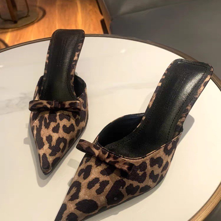 Zapatillas de tacón alto con e - Ethnic Fashion In reseña y precio