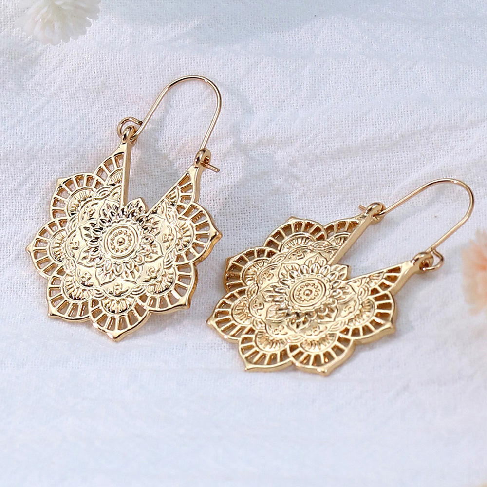 Pendientes colgantes de hojas  - Ethnic Indian Fashion reseña y precio